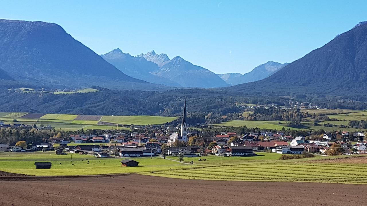 Apartment Bergverliebt Mieming Exteriör bild